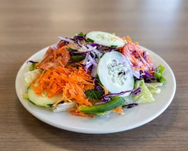 Tossed Salad with Chicken Catering.